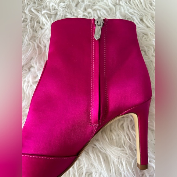 Sam Edelman Fuchsia Pink Satin Ankle Booties Size 8 - Picture 4 of 7